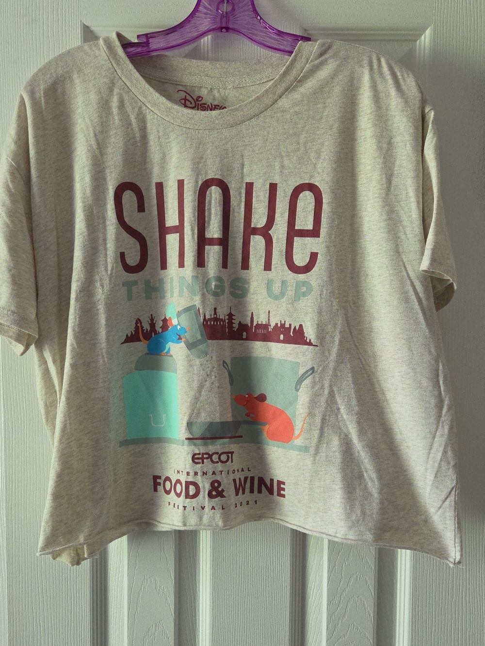 Disney Parks Her Universe Epcot Food & Wine 2021 2x Cropped Women's T-shirt